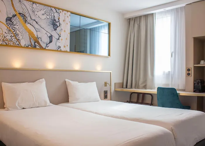 Отель Brit Bordeaux Aeroport - Le Soretel