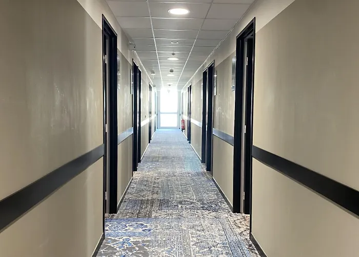 Brit Bordeaux Aeroport - Le Soretel 3* Мериньяк